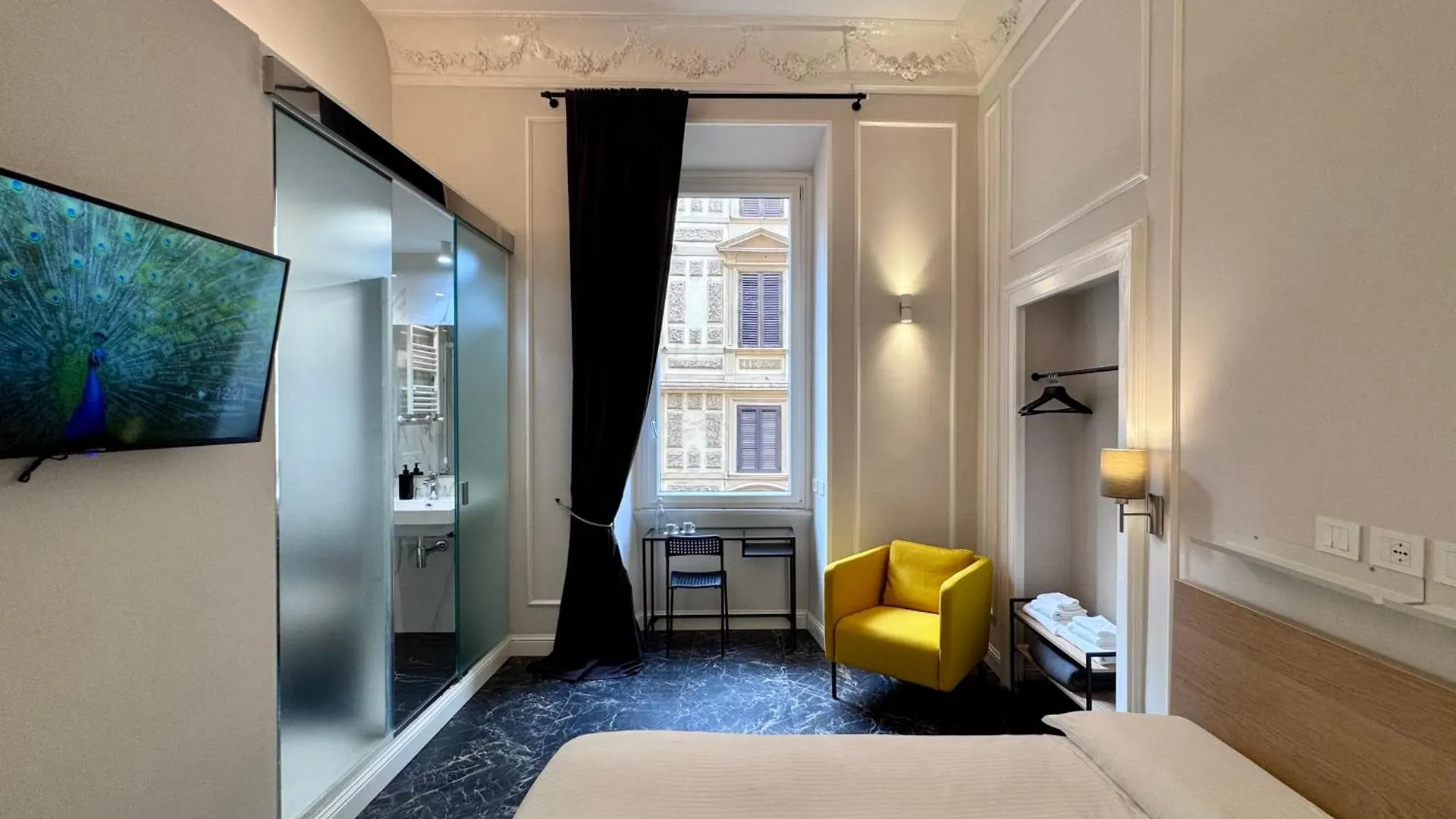 Room Roma Nazionale 0*, Řím