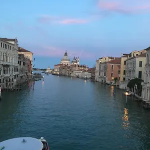 Santo Stefano - Bed & Breakfast Venezia