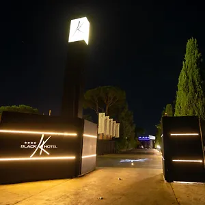 Hotel Black, Rzym