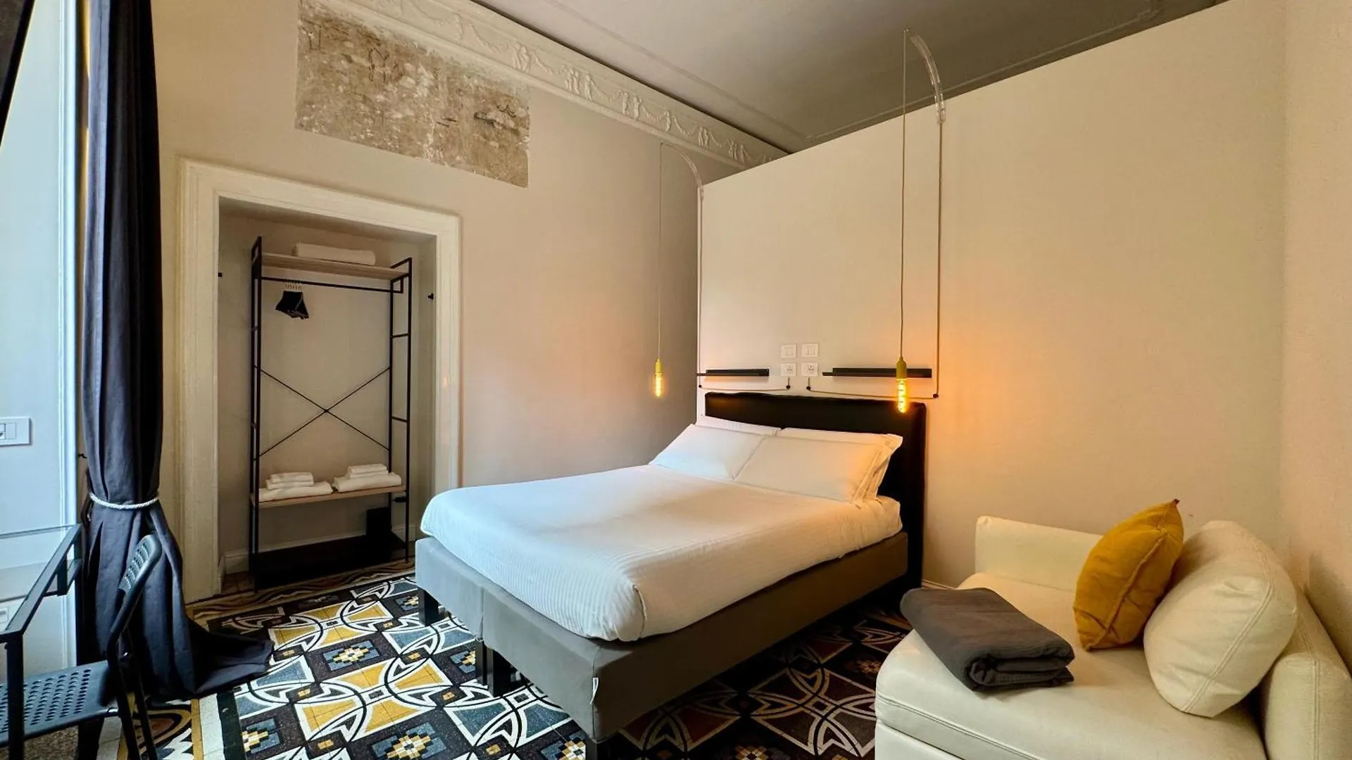 Room Roma Nazionale