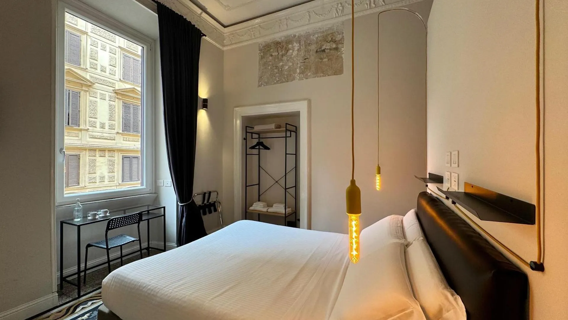 Room Roma Nazionale