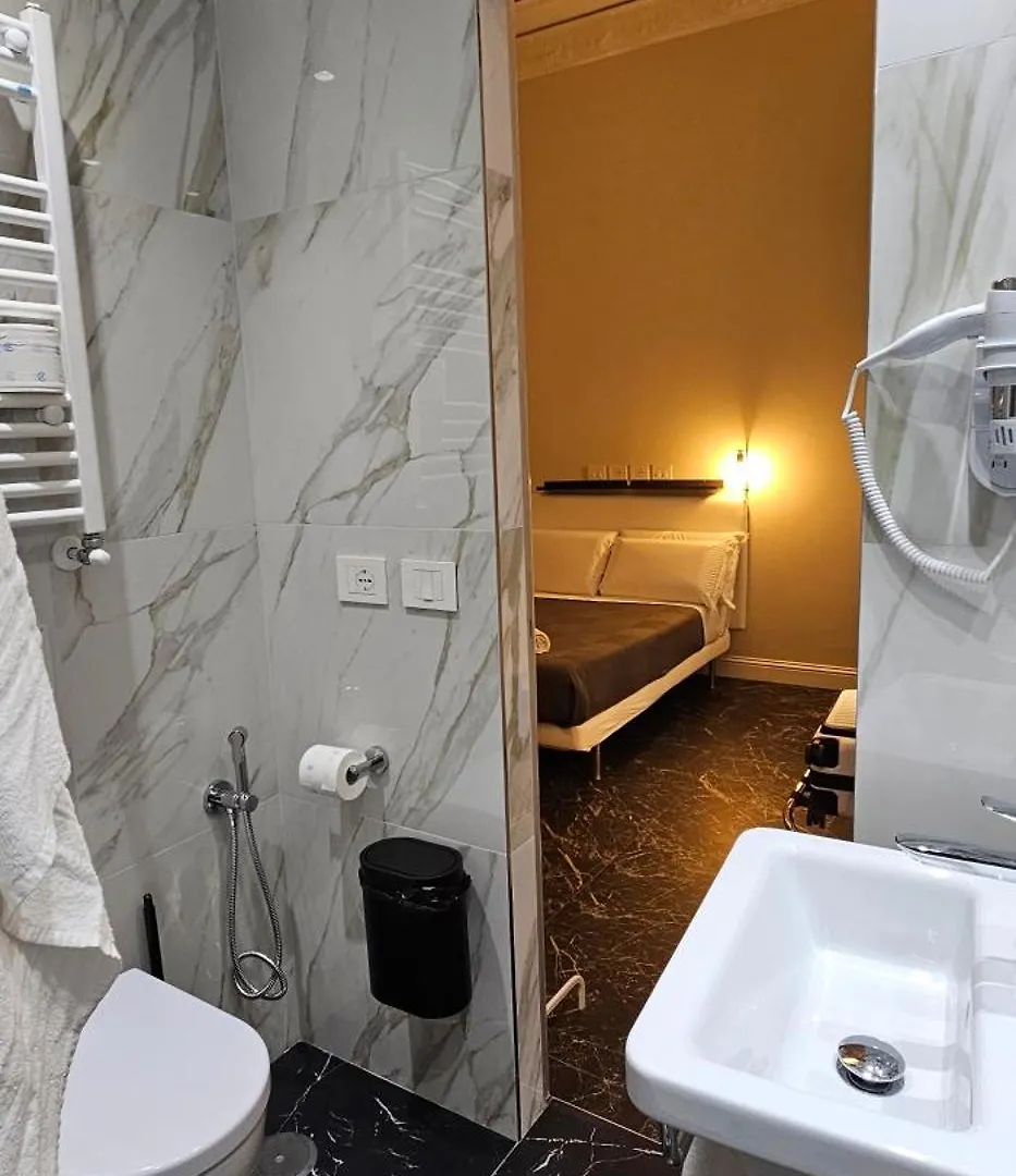 Room Roma Nazionale