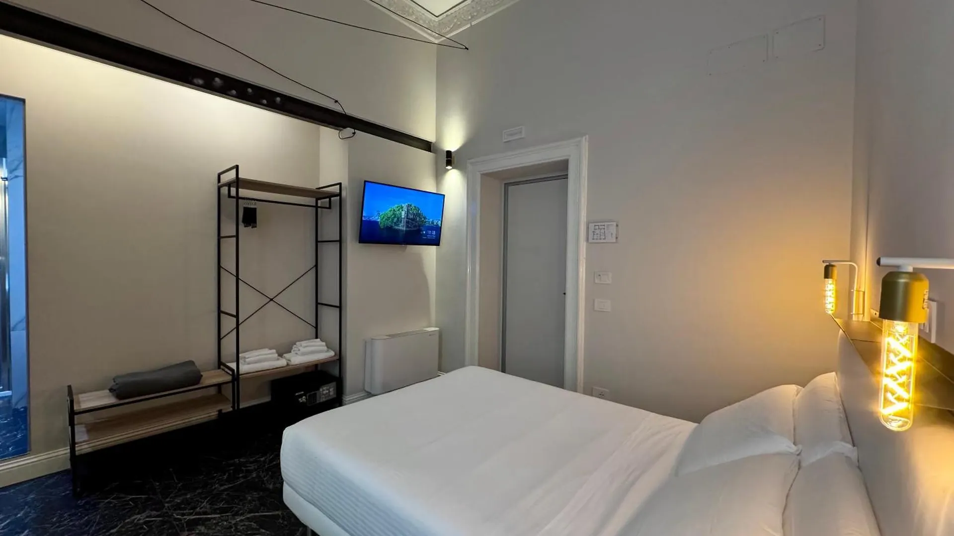 Affittacamere Room Roma Nazionale Italia